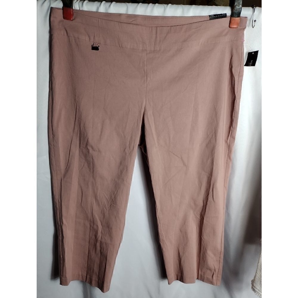 Alfani tummy control capris